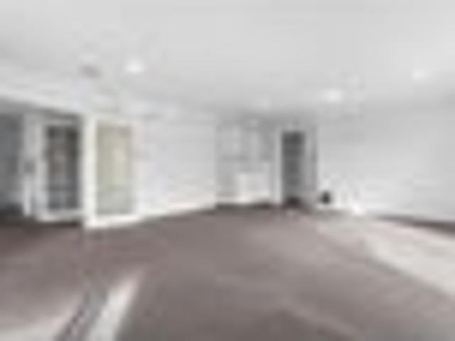 Merivale, 3 bedrooms, $750 pw