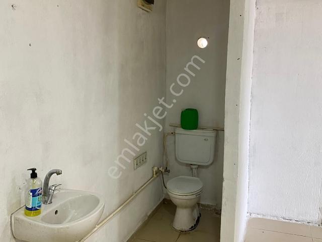 Merkez Gayrimenkulden Atatürk Mahallesinde Kiralık Dükkan