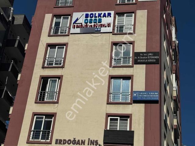 Merkezı Konumda Eşyalı 2 + 1 Ofis