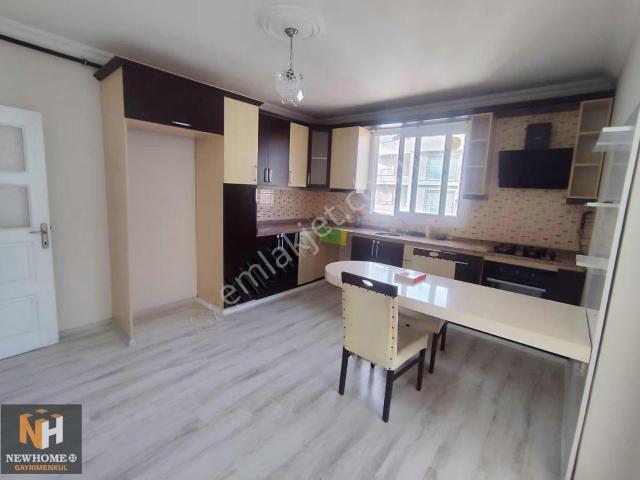Merkez Mah De Solı Center Civarı 3+1 Bağımsız Mutfaklı