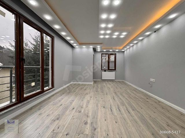 MERKEZ MAHALLESİNDE KAPALI OTOPARKLI ÇİFT BALKONLU 2+1 DAİRE
