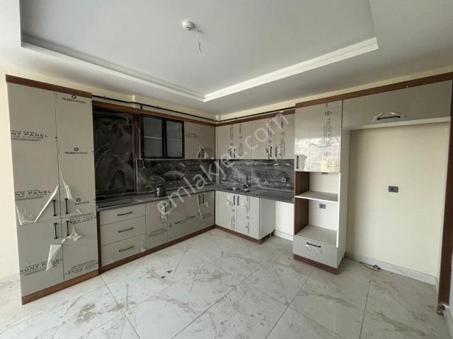 Merkez Mhde İskanlı Havuzlu Sitenin En Uygun Fiyatlı 2+1 Daire
