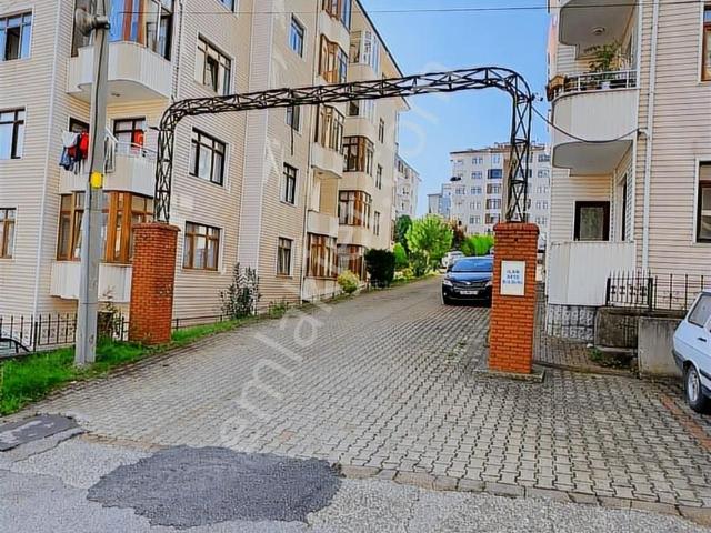 Merkez Site İçinde Kiralık Arakat Geniş 3+1 Daire