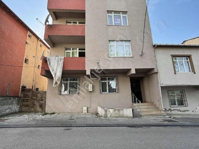 Merkez Ve Metro Yürüme Mesafesi Kiralık 3+1