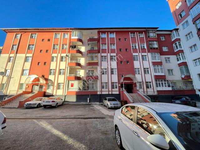 Merkezde 3+1 Asansörlü Satılık Daire Burcu Emlaktan