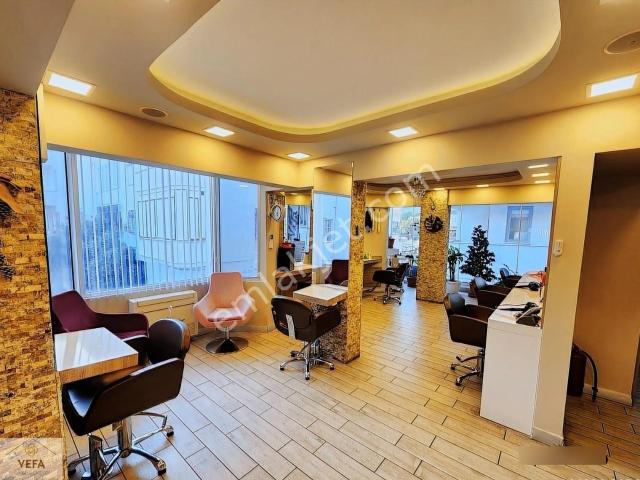 Merkezde,tadilatlı Ve Tam Ekipmanlı Kuaför Ve Güzellik Salonu