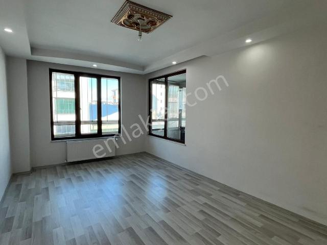 Merkezde Cam Balkonlu, Ara Kat, Süper Şık 3+1 Satılık Daire