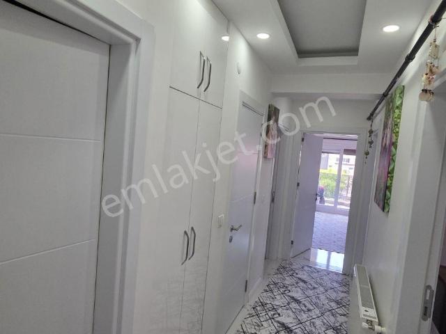 Merkezde, Kapalı Mutfak, E.banyolu Geniş 3+1