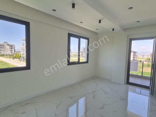 Merkezefendi Yenişafak'ta Kiralık 2+1 Ara Kat Daire