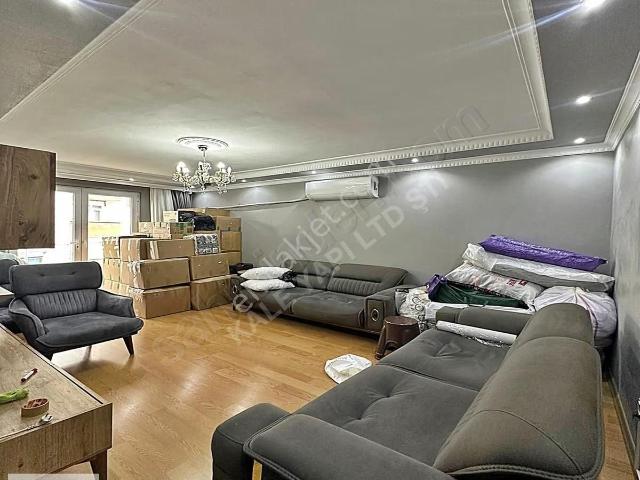Merkezi Konum Büyük Metrekareli Rahat Ve Temiz 3+1 Satılık Daire