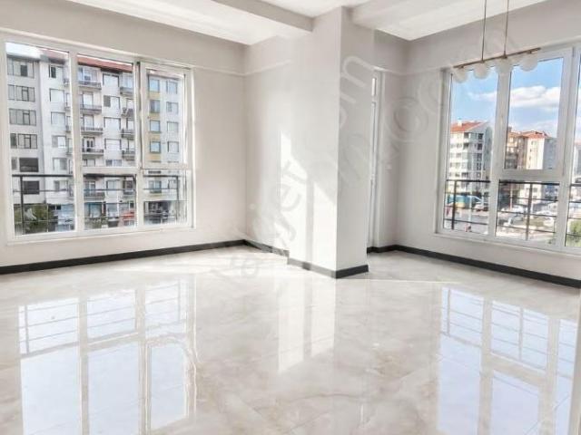 Merkezi Konum Kiralık 3+1