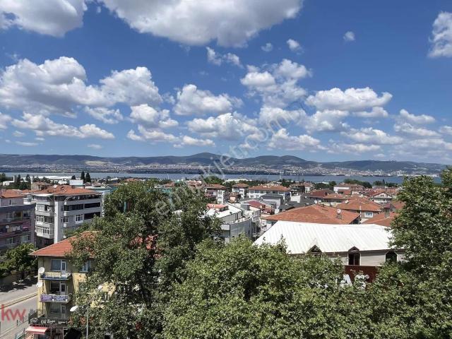 Merkezi Konum | Krediye Uygun | Asansörlü | Deniz Manzaralı 3+1