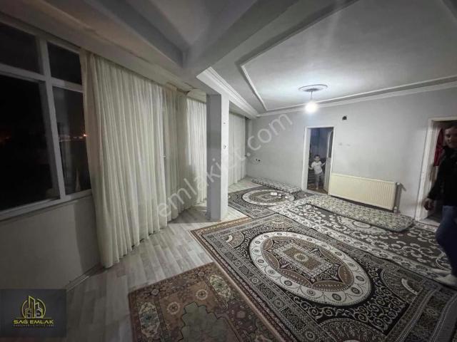 Merkezi Konumda 3+1 Satılık Daire İhtiyaçlara Yürüme Mesafesinde