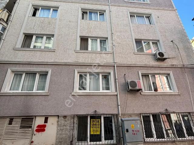 Merkezi Konumda 60 M² Bakımlı 1+0 Daire | 20 M² Çok Amaçlı Ek Kullanım Alanı