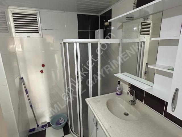 Merkezi Konumda Cadde Üstü Kiralık 1+1 Full Eşyalı Daire