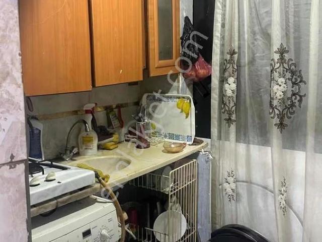 Merkezi Konumda Çarşamda Da 2+1 90 M2 Tadilat İstiyor