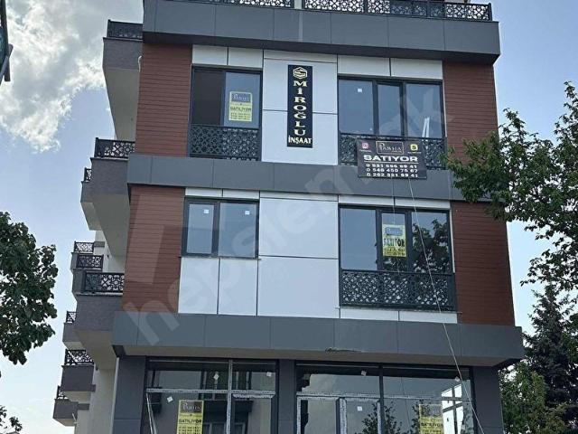 MERKEZİ KONUMDA, MODERN MİMARİLİ 2+1 ARA KAT DAİRE!