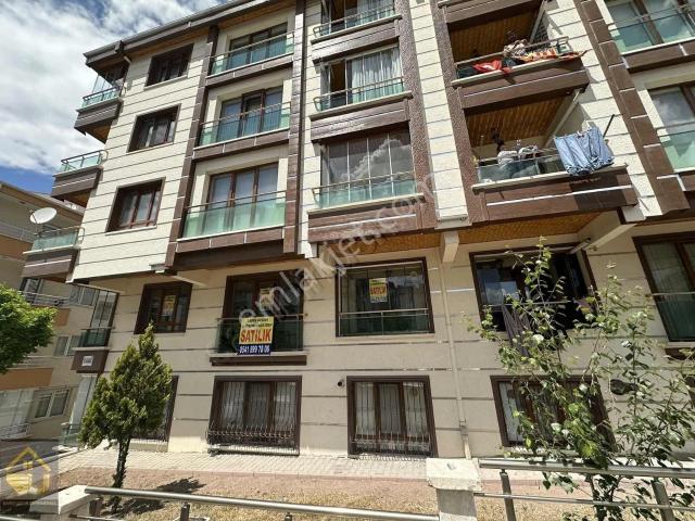 Merkezi Konumda Masrafsız 4+1 Satılık Daire