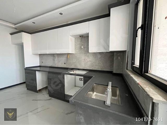 MERKEZİ KONUMDA METROBÜSE YÜRÜME MESAFESİNDE İSKANLI 3+1 DAİREMİZ