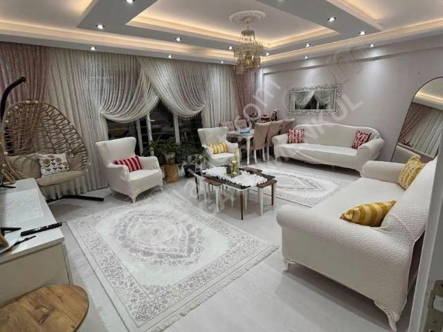 Merkezi Konumda Satılık 3+1 Daire