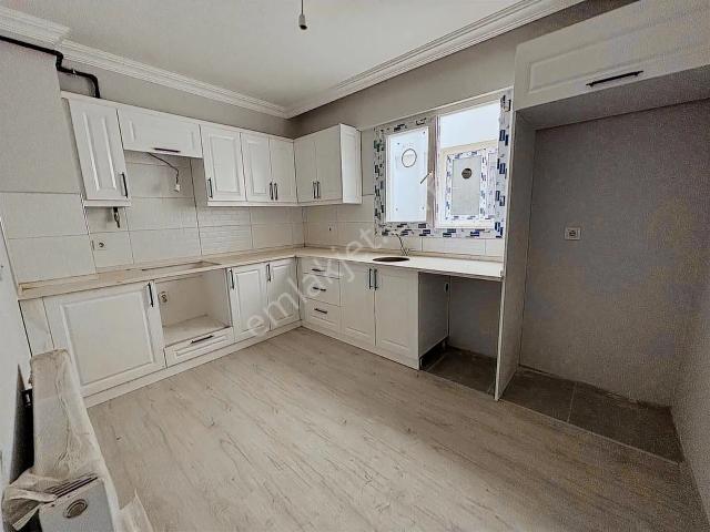 Merkezi Konumda Yeraltı Otoparklı 90 M2 Kiralık 2+1 Daire