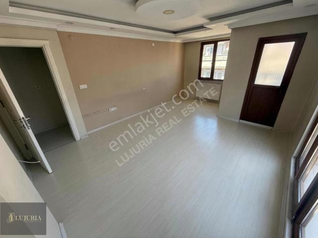 Merkezi Lokasyon Sultançiftliğinde Satılık Dubleks Daire