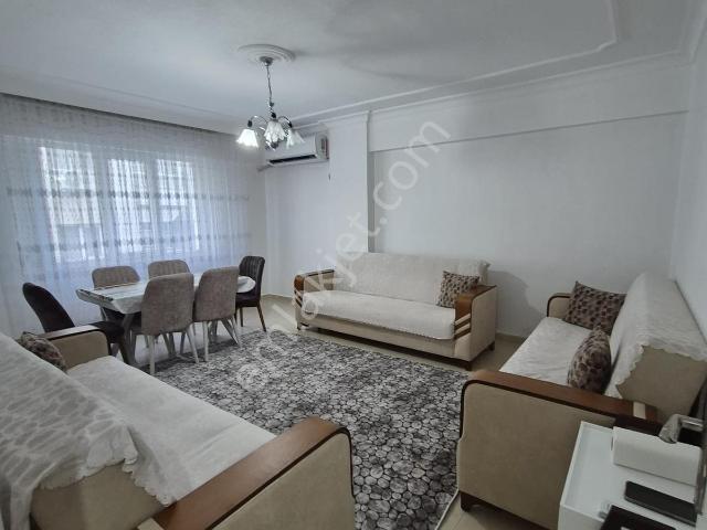 Çamlık Mahallesinde Denize Yakın Konumda Havuzlu Eşyalı Daire