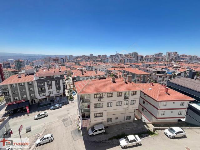 Merkezi Lokasyonda Şehir Manzaralı Ara Katta 3+1 Kiralık Daire