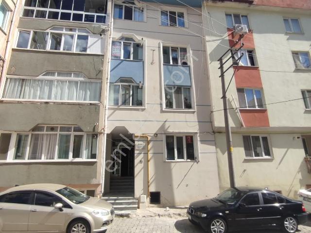 Merkezi Lokasyonda Erasta Ve Kütüphaneye Komşu Satılık 3+1