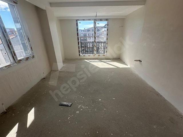 MERKEZİ LOKASYONDA FERAH KULLANIMLI 3+2 DUBLEX DAİRE !