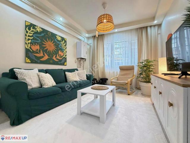 Merkezi Lokasyonda Kiralık Konsept Eşyalı Geniş 1+1 Daire