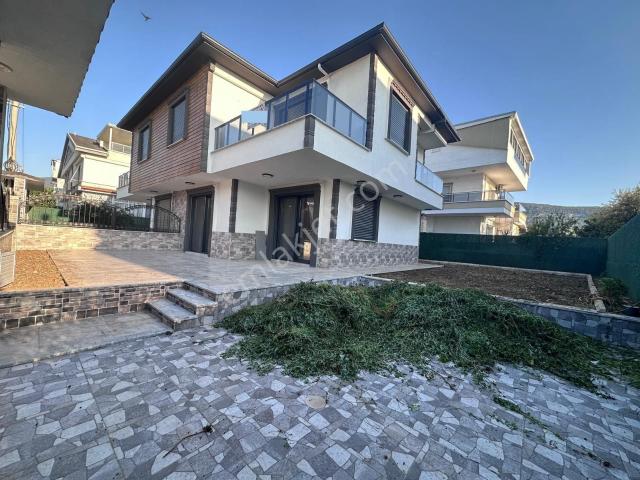 Merkezin Kalbindeki Villa