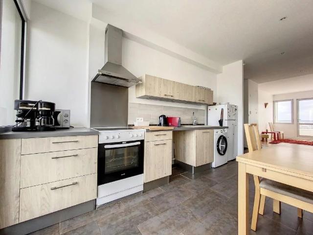 Mermoz Pinel appartement T4 meublé en dernier étage