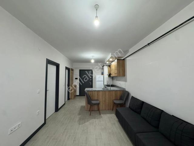 Merpa Emlak'tan Çerkezköy Tepe'de Site İçerisinde / Eşyalı Kiralık 1+1 Daire
