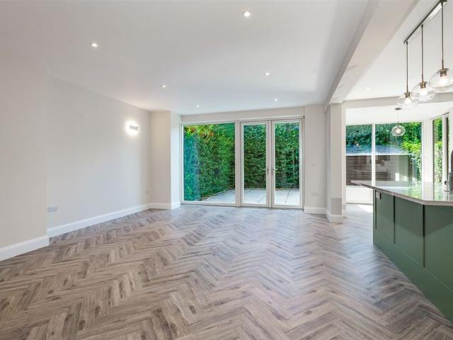 Merrion Village, Merrion, Dublin 4
