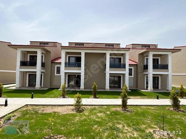 MERSİN SİLİFKE KAPIZLIDA SİTE İÇİNDE HAVUZLU 3+1 SIFIR YAZLIK DAİRE
