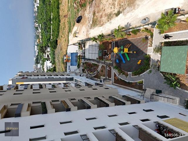 MERSİN TÖMÜK'TE SİTE İÇERİSİNDE 2+1 SATILIK DAİRE 80 m