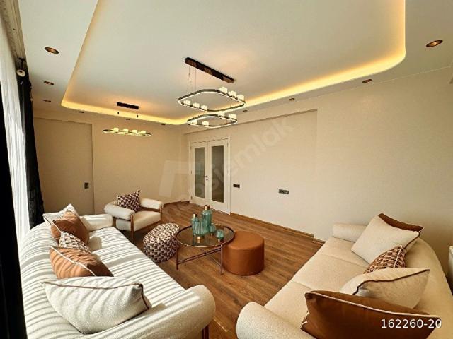 MERSİNE YÜKSEKTEN BAKACAĞINIZ ULTRA LÜX 170M2 4+1 0 DAİRE