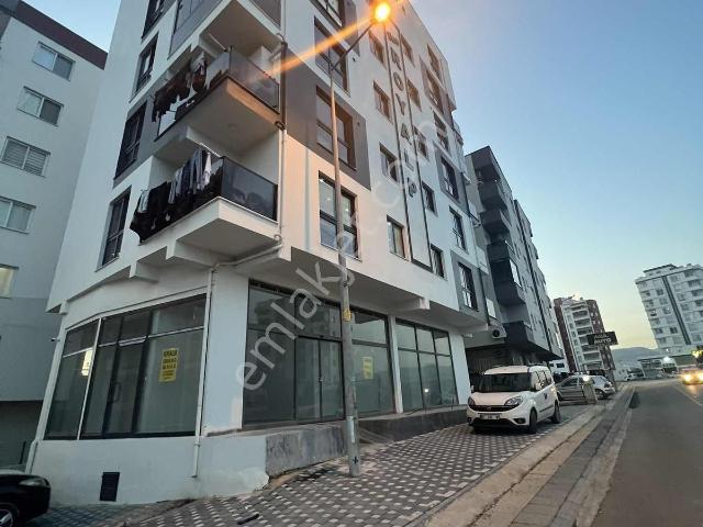 Mersin Erdemli Çevre Yolu Sanayi Civarı Geniş Cepheli