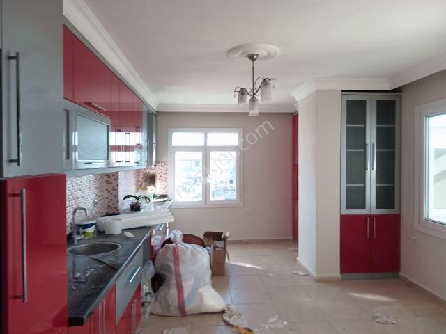 Mersin Erdemli Kargıpınarı Mahallesinde Satılık Geniş 5+1 Daire