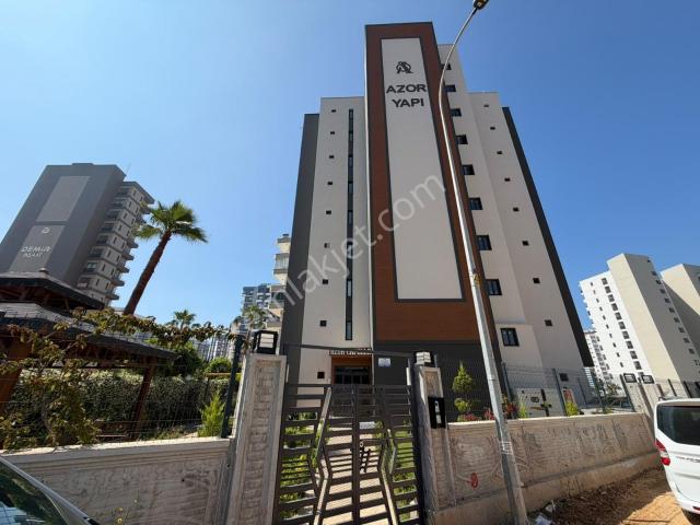 Mersin Mezitli Deniz Mahallesi'nde Sıfır 1+1 Kiralık Daire