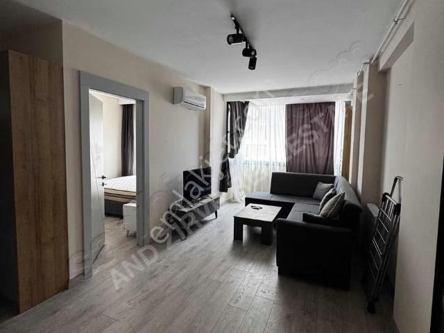 Mersin Mezitli Kuyuluk Çamlıca Mah.eşyalı 1+1 Daire