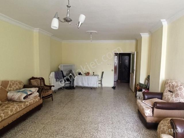 Mersin Yenişehir Gazi Mh Gmk Bulvarında Satılık 3+1 Daire