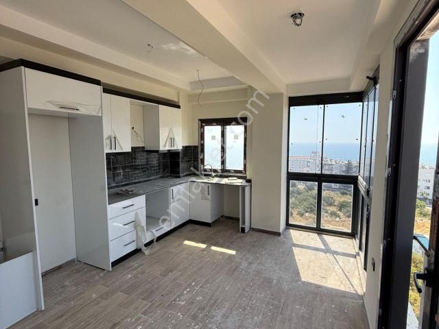 Mersin/erdemli/ayaş'ta Havuzlu Satılık 1+1 Ebeveyn Banyolu Yazlık/daire