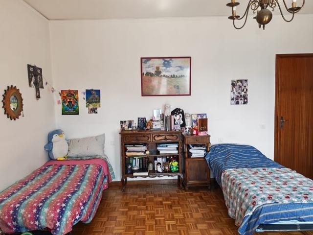Mestre zona residenziale sicura affitto due ampie camere a due letti