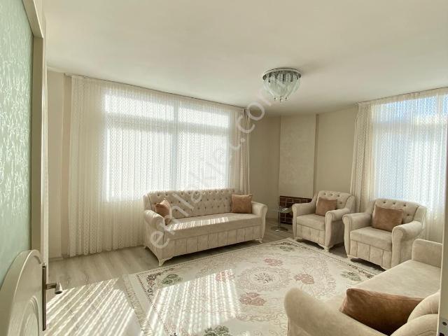 Mesudiyede İçi Yapılı Cepheleri Açık Satılık 3+1 Daire