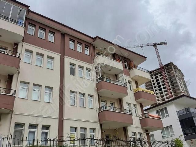 Mes Emlak'tan Abdülhalük Rendada Site İçerisinde 3+1 Kiralık