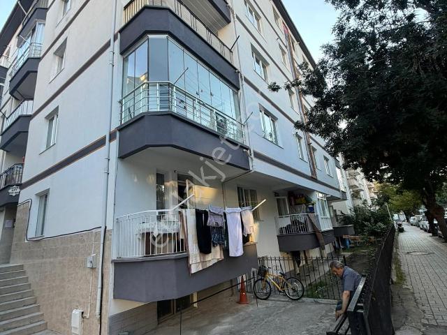 Mes Emlak'tan Bademlik Camiinin Yanında 2+1 Eşyalı Kiralık Daire