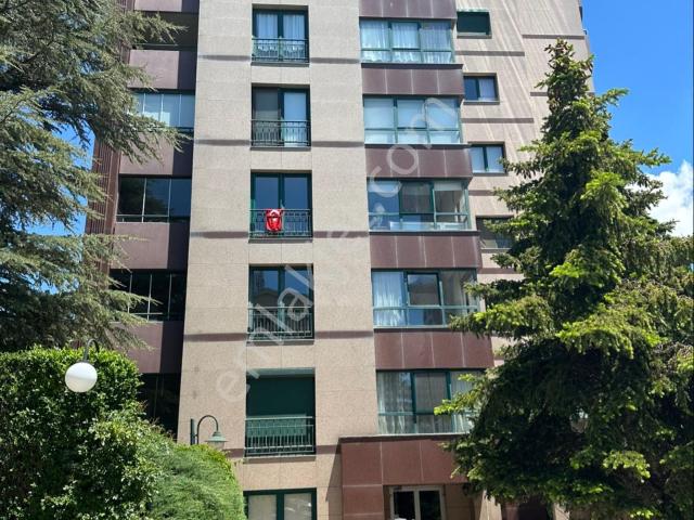 Mesa Şafak Sitesi 4+1 Manzaralı Satılık