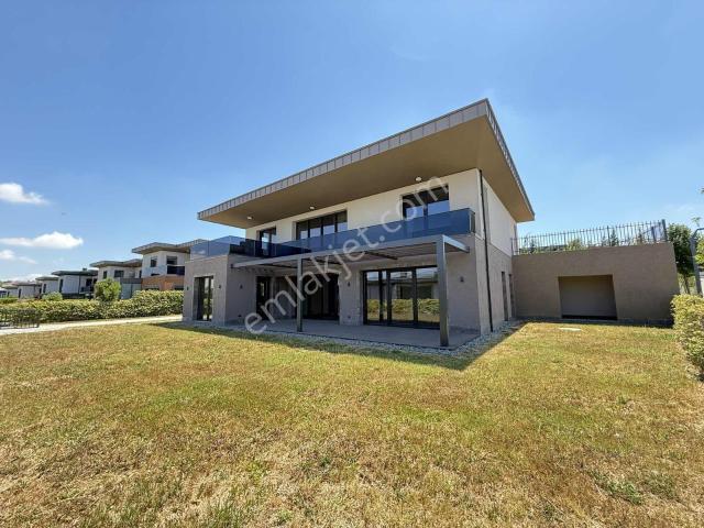 Mesa Yeşilyaka Su Deniz Model Satılık 5+1 Villa